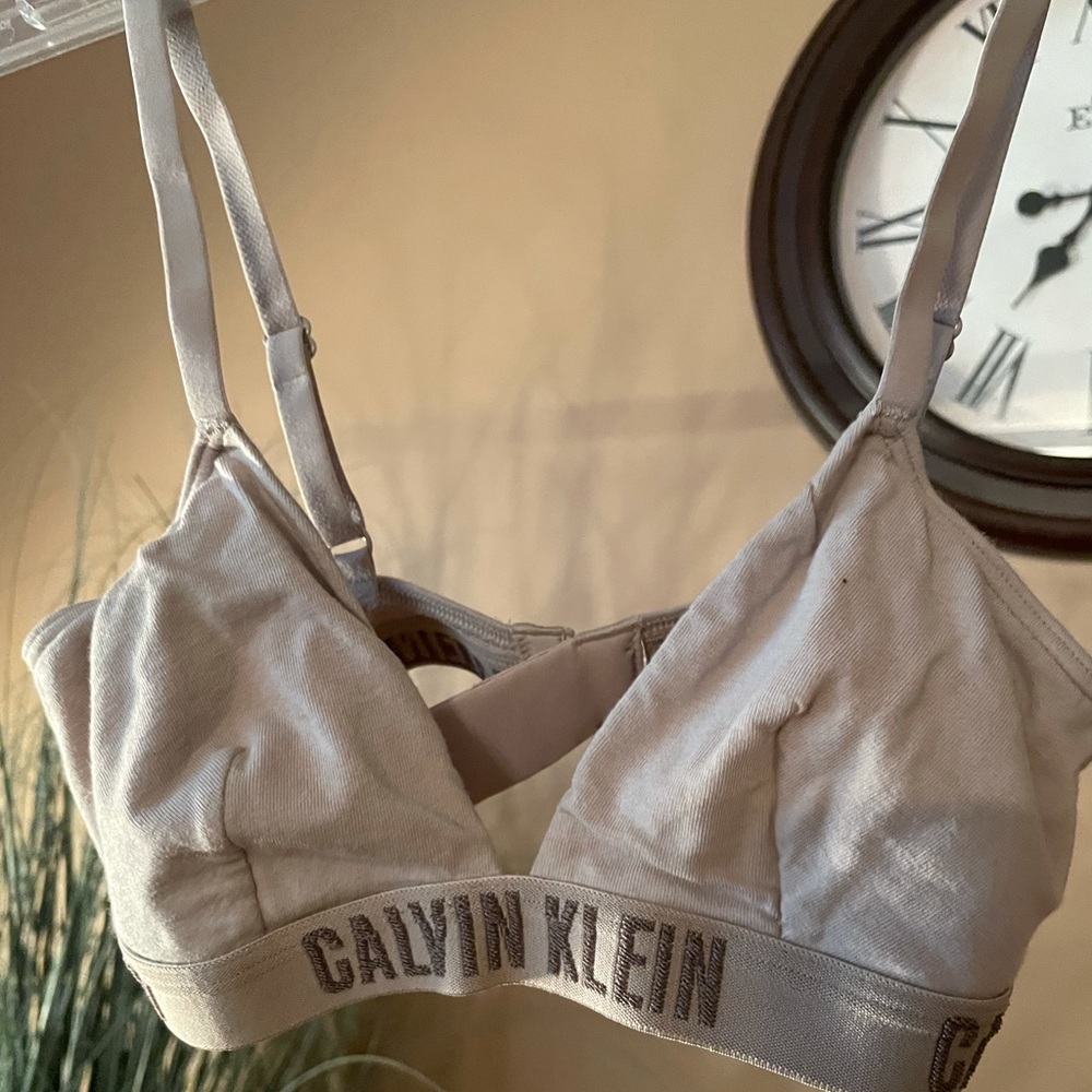 CALVIN KLEIN BRALETTE